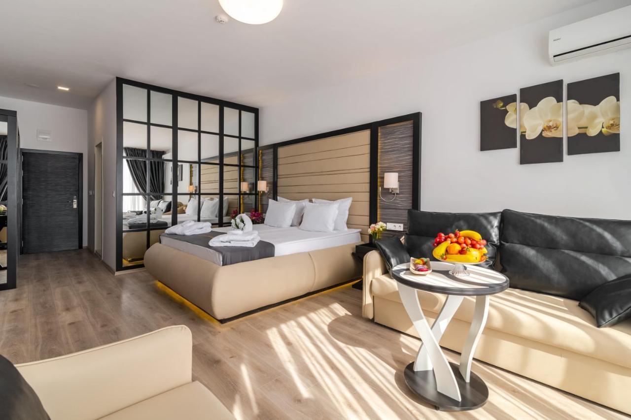 Prestige Deluxe Aquapark Club Hotel